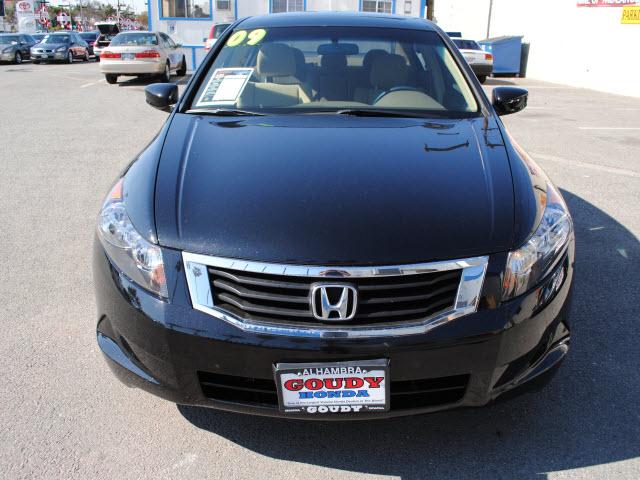 Honda Accord 2009 photo 1