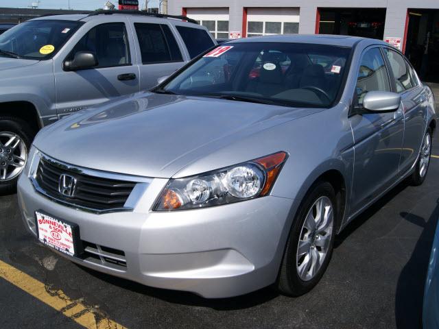 Honda Accord LS 2WD Sedan