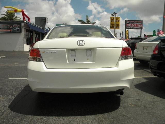 Honda Accord 2009 photo 2