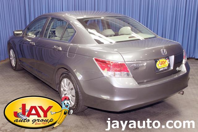 Honda Accord 2010 photo 2