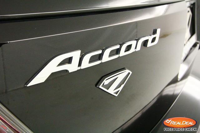 Honda Accord 2010 photo 19