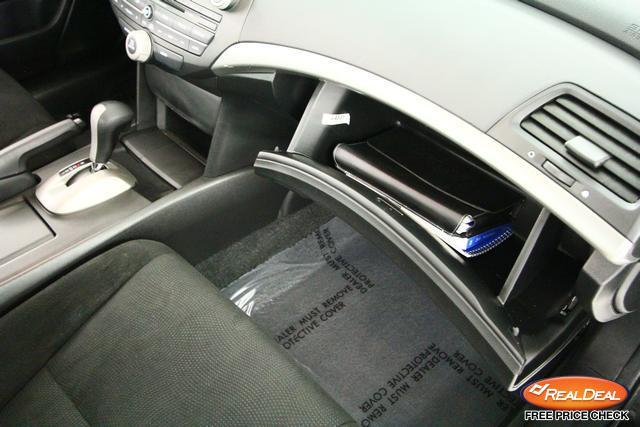 Honda Accord 2010 photo 23