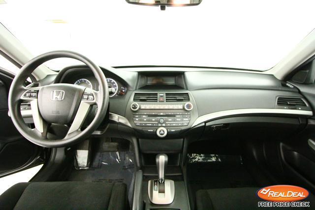 Honda Accord 2010 photo 36