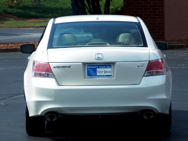 Honda Accord 2010 photo 2