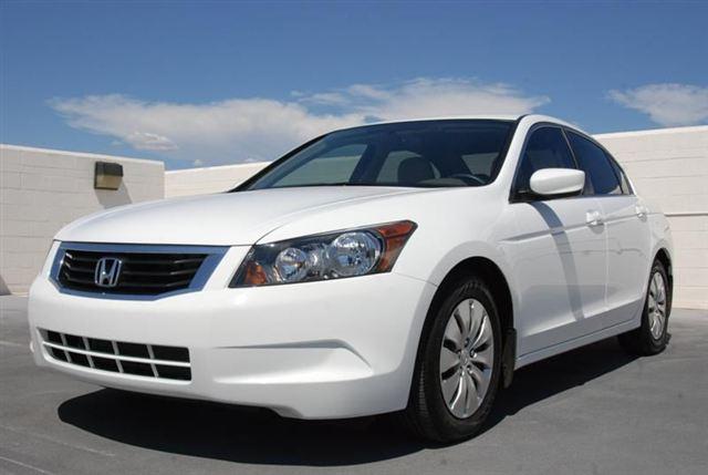 Honda Accord 2010 photo 2