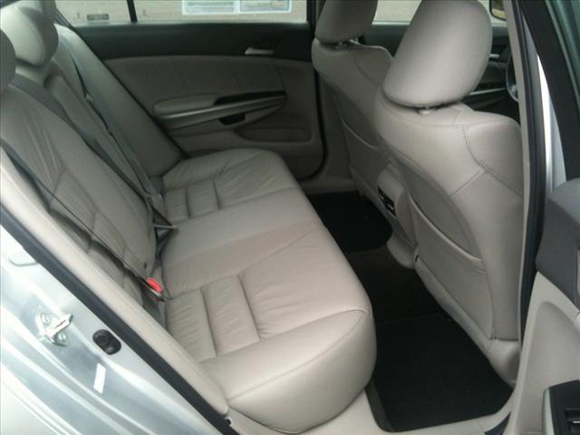 Honda Accord 2010 photo 2