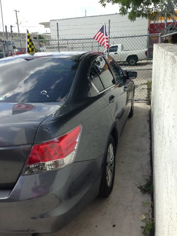 Honda Accord 2dr Reg Cab 120.5 WB Sedan