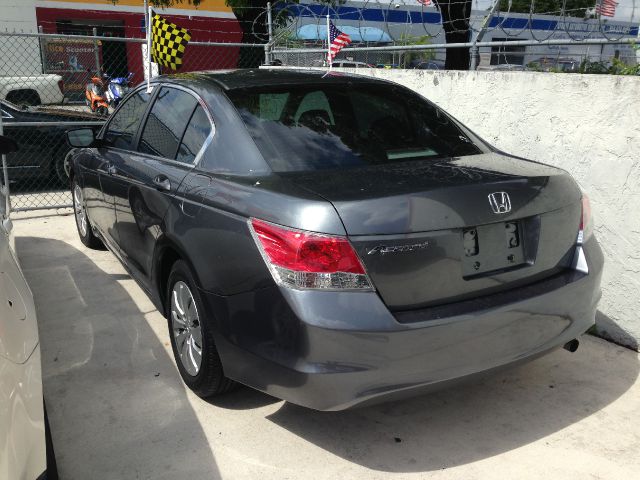 Honda Accord 2010 photo 2
