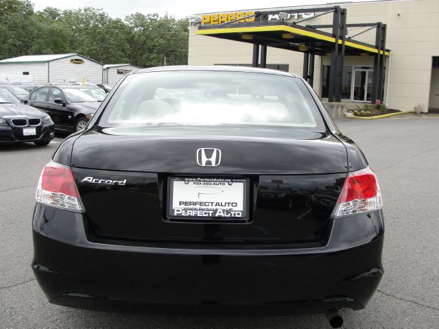 Honda Accord 2010 photo 13