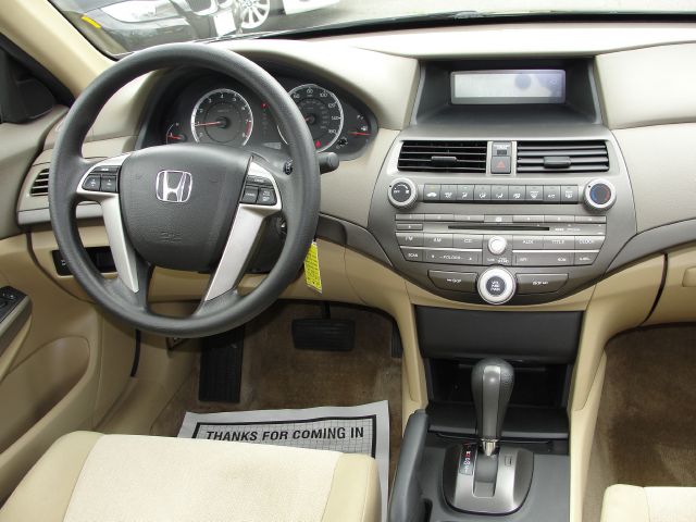 Honda Accord 2010 photo 8