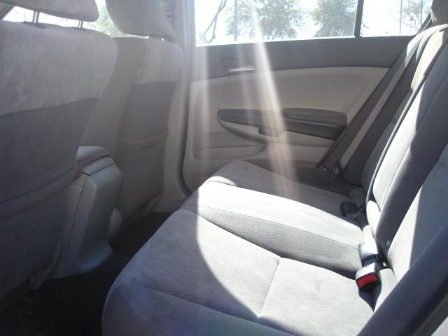 Honda Accord 2010 photo 4