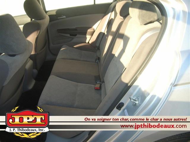 Honda Accord 2010 photo 4