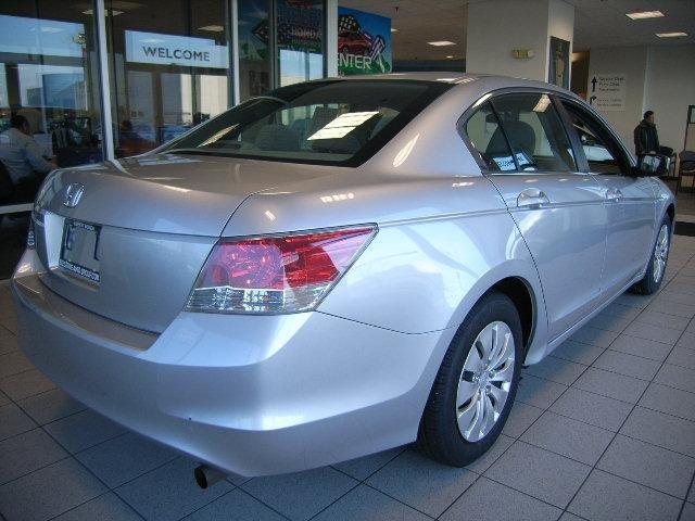 Honda Accord 2010 photo 2