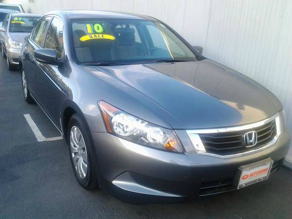 Honda Accord 2010 photo 1