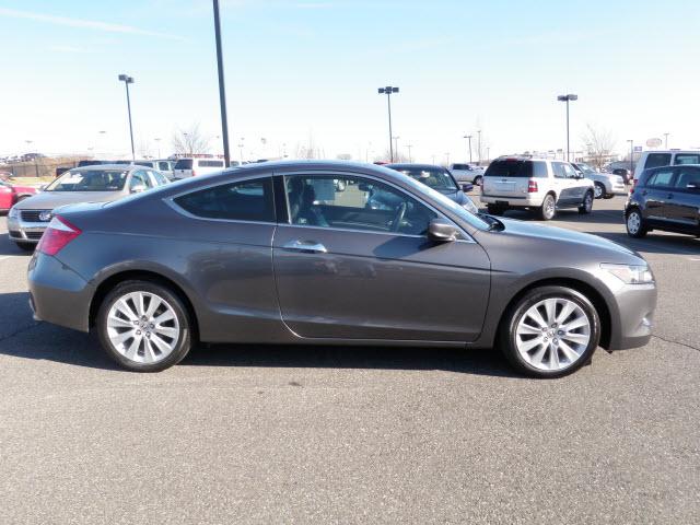 Honda Accord 2010 photo 1