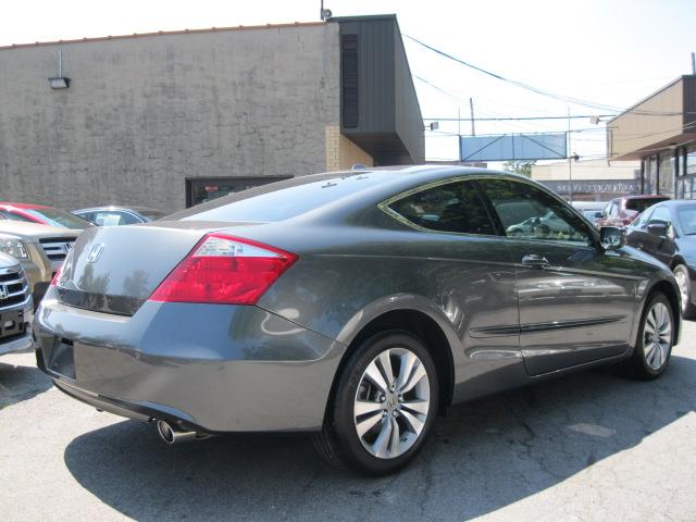 Honda Accord 2010 photo 1