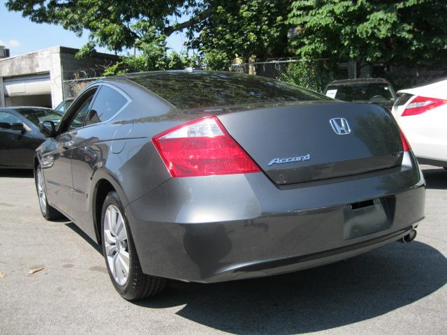 Honda Accord 2010 photo 2