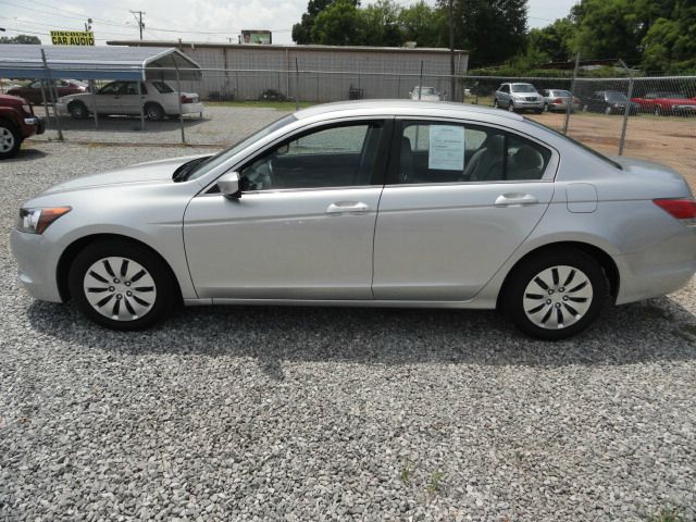 Honda Accord 2dr Reg Cab 120.5 WB Sedan