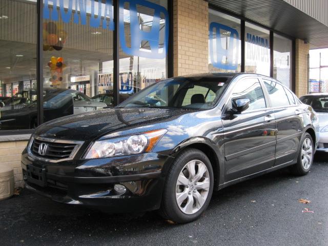 Honda Accord 2010 photo 1