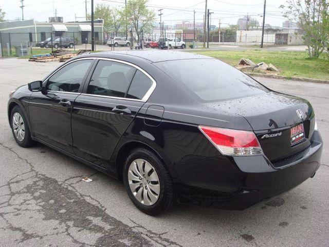 Honda Accord 2010 photo 2