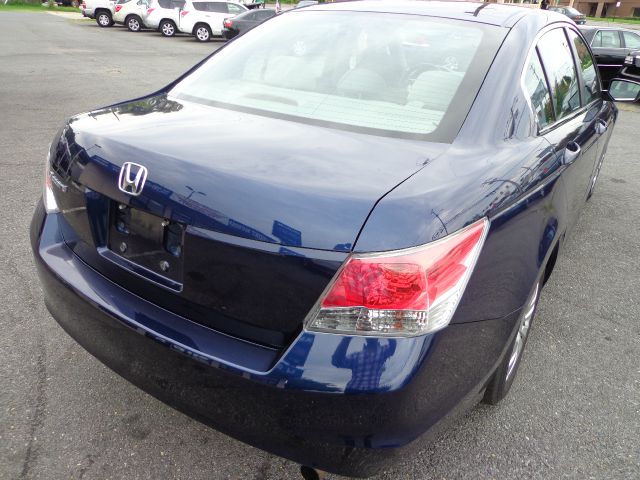 Honda Accord 2dr Reg Cab 120.5 WB Sedan