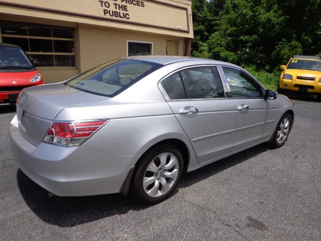 Honda Accord 2010 photo 17