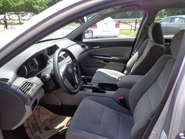 Honda Accord 2010 photo 18