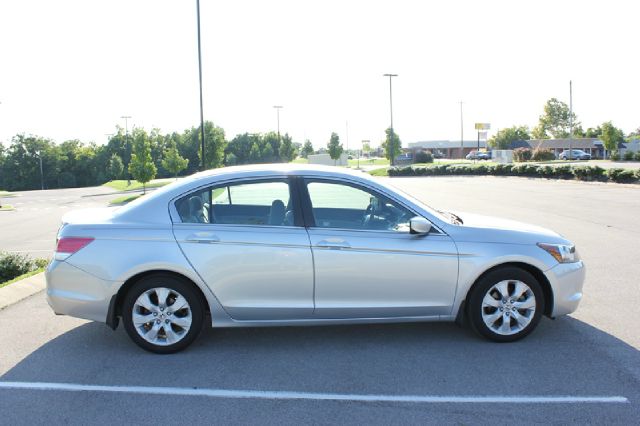Honda Accord 2010 photo 1
