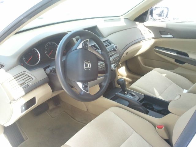 Honda Accord 2010 photo 9