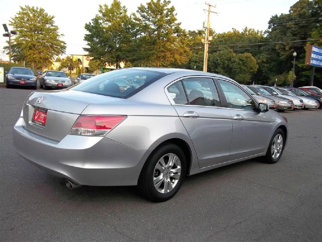 Honda Accord 2010 photo 2