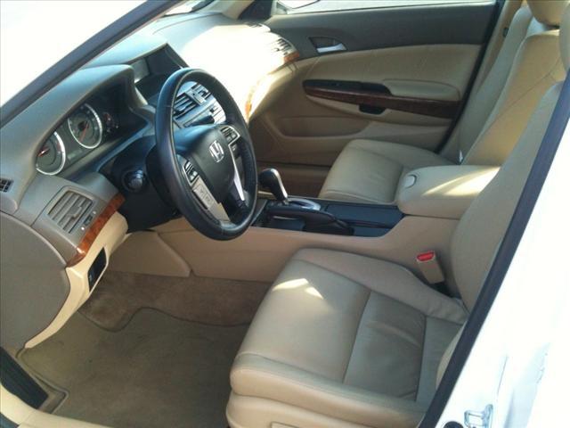 Honda Accord 2010 photo 1