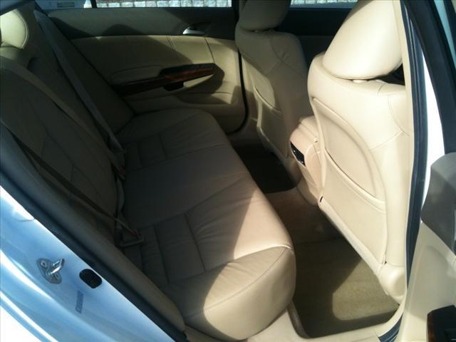 Honda Accord 2010 photo 2