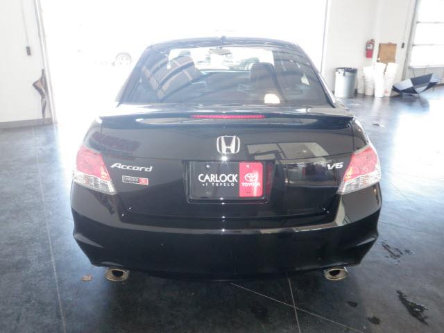 Honda Accord 2010 photo 2