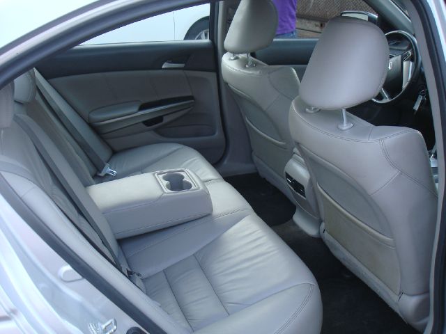 Honda Accord 2010 photo 9