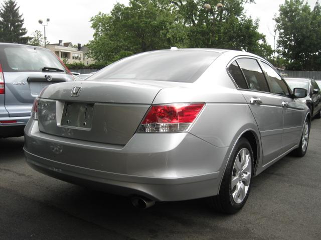 Honda Accord 2010 photo 1