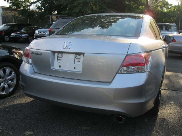 Honda Accord 2010 photo 1