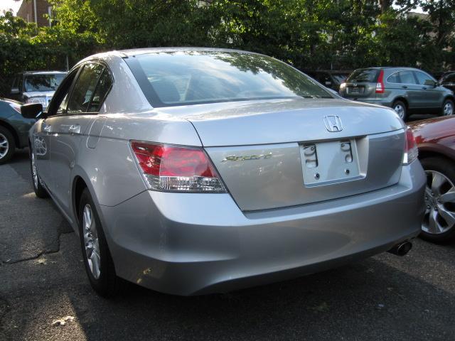 Honda Accord 2010 photo 2