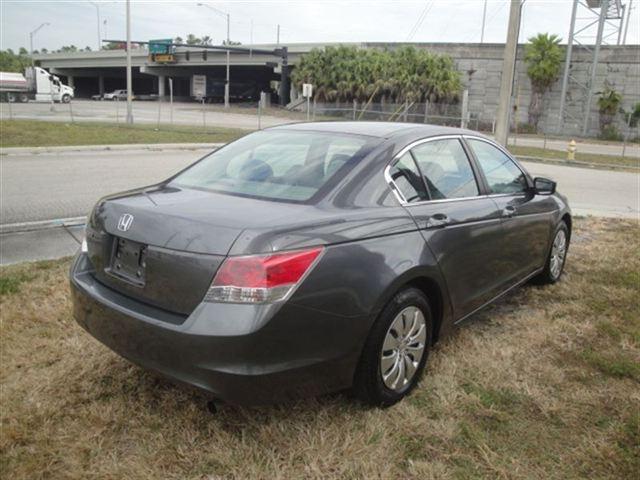 Honda Accord 2010 photo 4