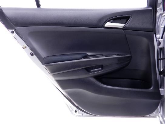 Honda Accord 2010 photo 2