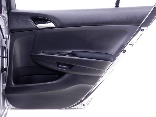 Honda Accord 2010 photo 9