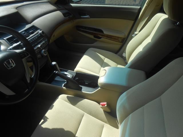 Honda Accord 2010 photo 2