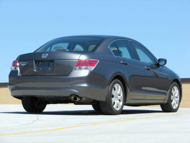 Honda Accord 2010 photo 1