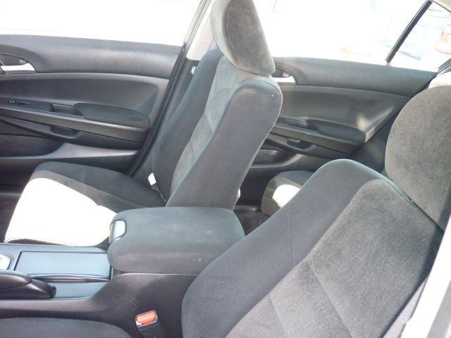 Honda Accord 2010 photo 2