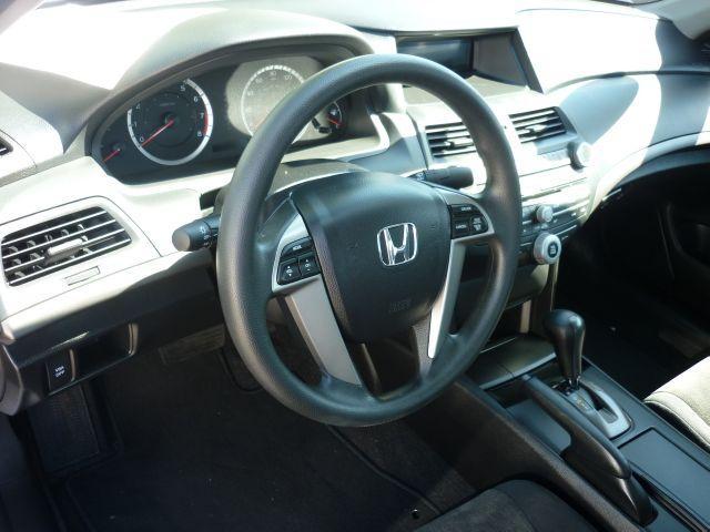 Honda Accord 2010 photo 3