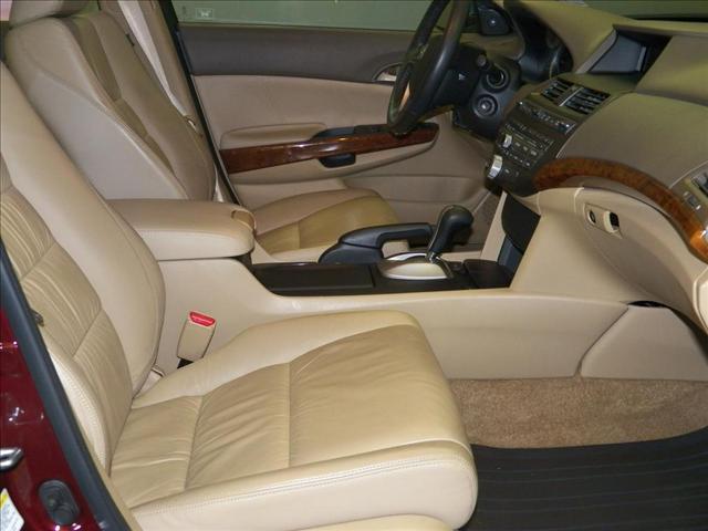 Honda Accord 2010 photo 2
