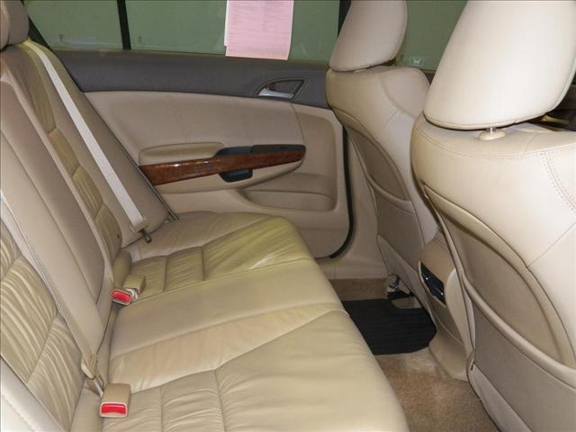 Honda Accord 2010 photo 3