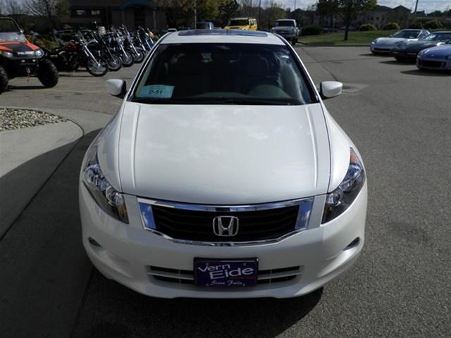 Honda Accord 2010 photo 2