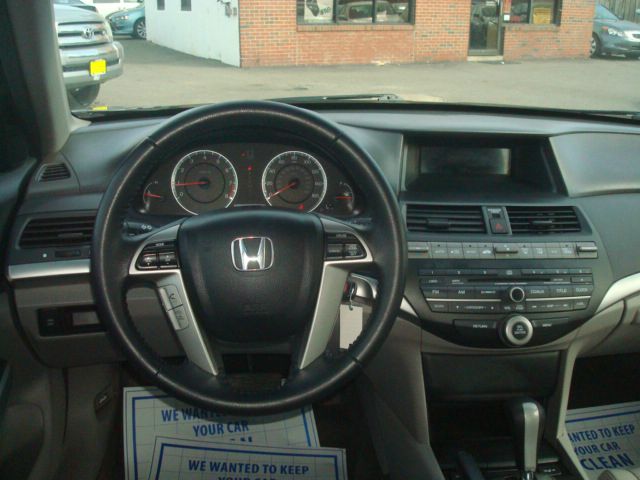 Honda Accord 2010 photo 2