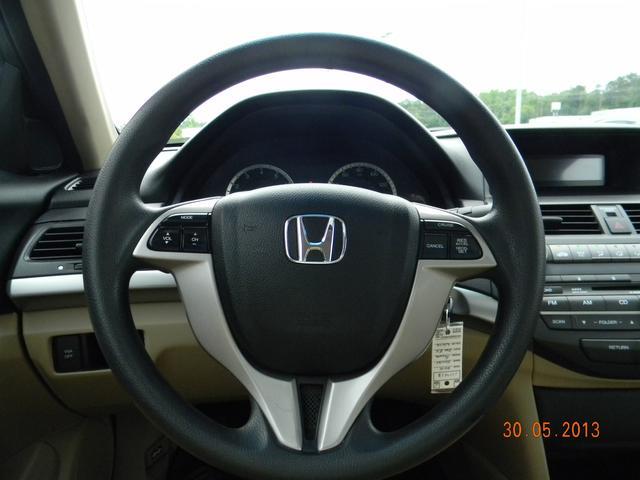 Honda Accord 2010 photo 29