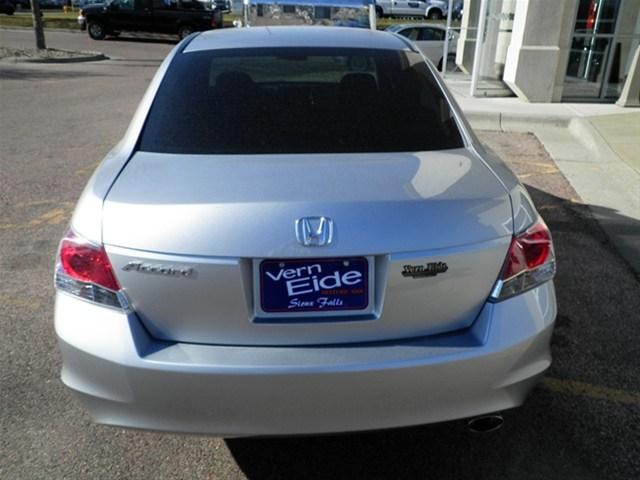 Honda Accord 2010 photo 4